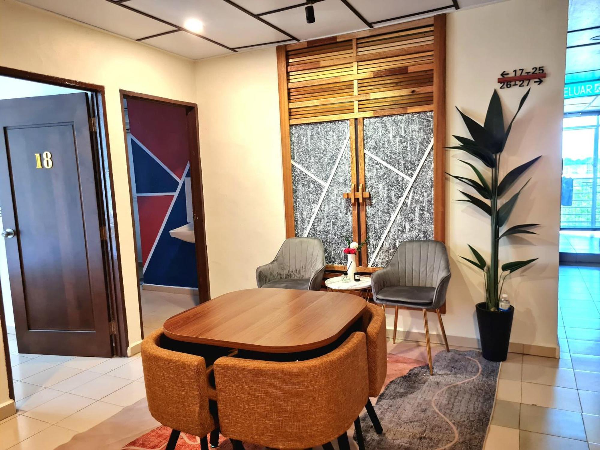 بيراي Pine Lodge By Evr Previously Yss Indrawasih المظهر الخارجي الصورة